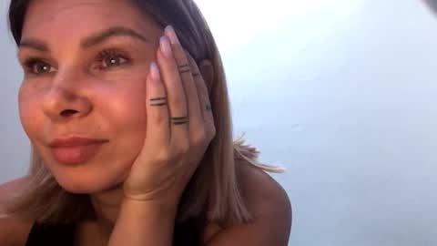 betty199175798 online show from 10.16.25