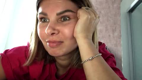 betty199175798 online show from 10.20.25