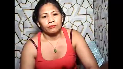 Snapshot of betty_83 chatting on 04.27.26 betty_83 online show from 04.27.26