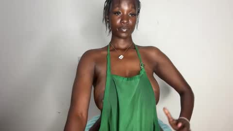 Snapshot of betty_fire_ chatting on 06.09.26 Adah online show from 06.09.26