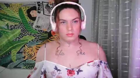 Snapshot of bettytaylor23 chatting on 11.11.25 bettytaylor23 online show from 11.11.25