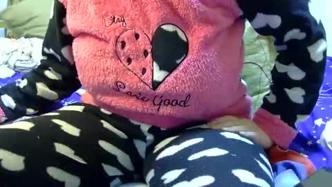 Snapshot of bety25 chatting on 12.09.24 bety25 online show from 12.09.24