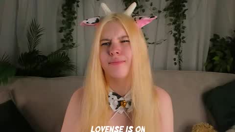 Eliz online show from 10.29.25