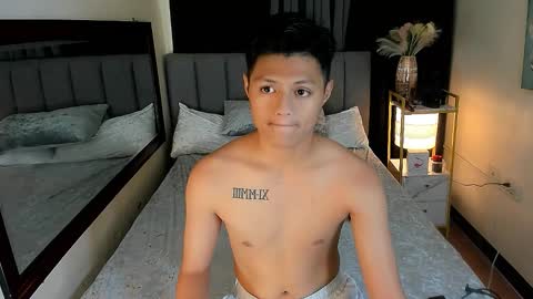 bhillrhey121103 online show from 12.16.25