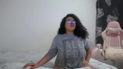 Bianca Tuesday to Sunday from 2am to 6am UTC-5 online show from 11.18.25