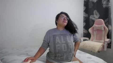 Bianca Tuesday to Sunday from 2am to 6am UTC-5 online show from 01.17.26