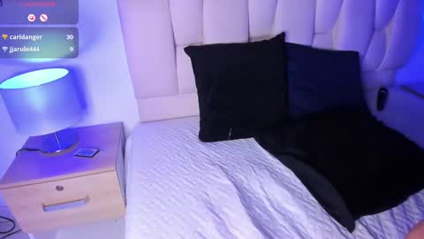  B I A N C A  online show from 01.23.25