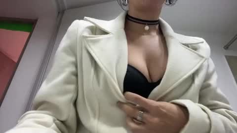 Snapshot of biancamirage1 chatting on 04.18.26 Bianca Mirage online show from 04.18.26
