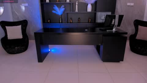 Bianca Pierce online show from 12.19.25