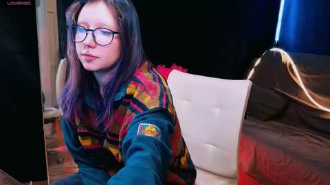 Snapshot of bibi_iva chatting on 02.19.25 bibi_iva online show from 02.19.25