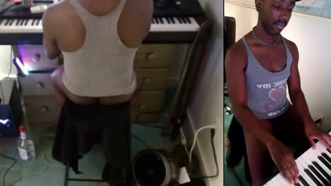 BicepsandFrot online show from 02.26.25