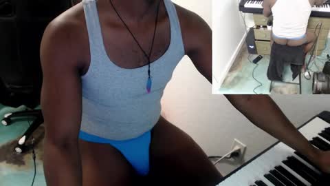 BicepsandFrot online show from 02.28.25