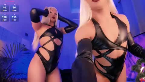 Snapshot of bichforever chatting on 02.23.25 bichforever online show from 02.23.25