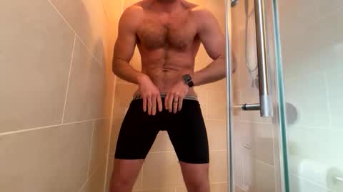 Snapshot of bicuriousbigdick chatting on 02.13.26 bicuriousbigdick online show from 02.13.26
