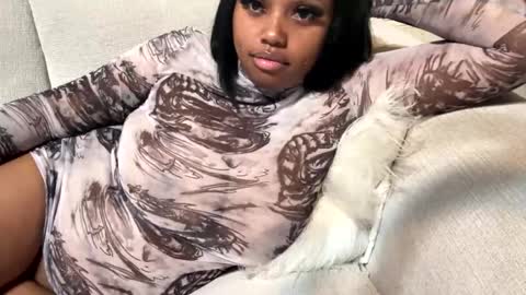 Big Lavish online show from 01.04.25