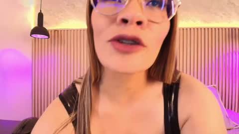 Tell me Sophia  online show from 12.18.25