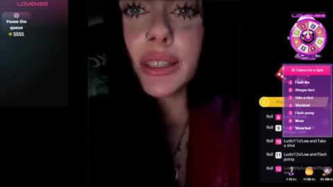 Snapshot of bigassbitch911 chatting on 12.01.24 EvaAndersonXxX online show from 12.01.24