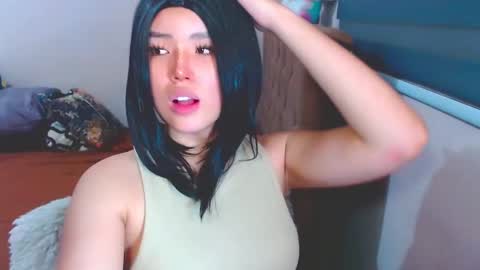 Snapshot of bigassslutdoll chatting on 12.13.24 Mia online show from 12.13.24