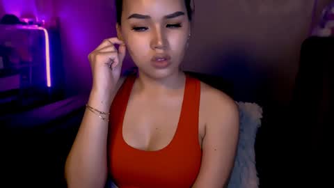 Snapshot of bigassslutdoll chatting on 12.22.24 Mia online show from 12.22.24