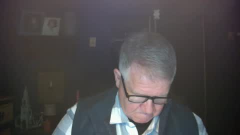 Snapshot of bigbeerdrinker1 chatting on 12.21.24 bigbeerdrinker online show from 12.21.24