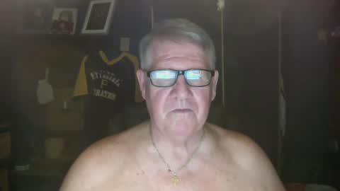 Snapshot of bigbeerdrinker1 chatting on 03.11.25 bigbeerdrinker online show from 03.11.25