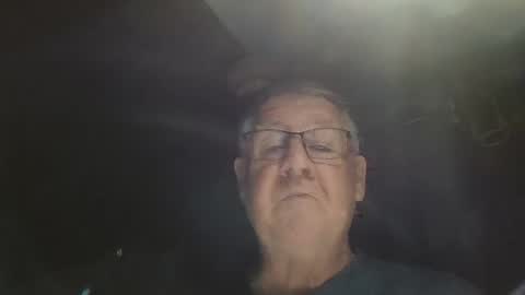 Snapshot of bigbeerdrinker1 chatting on 11.11.25 bigbeerdrinker online show from 11.11.25