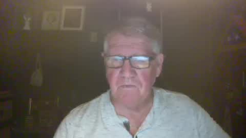 Snapshot of bigbeerdrinker1 chatting on 11.19.25 bigbeerdrinker online show from 11.19.25