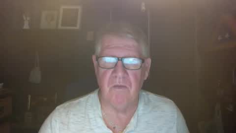 Snapshot of bigbeerdrinker1 chatting on 11.21.25 bigbeerdrinker online show from 11.21.25