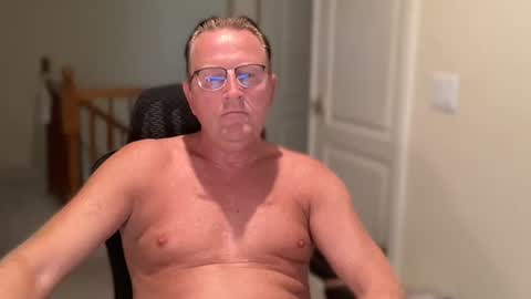 Snapshot of bigblondviking chatting on 11.15.25 bigblondviking online show from 11.15.25