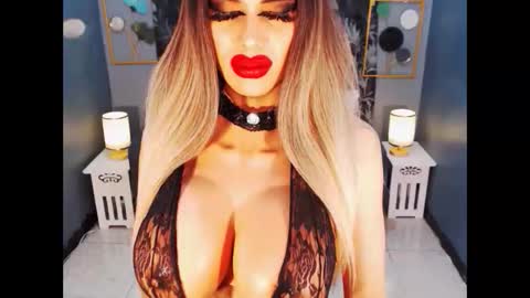 Loraine Cruz online show from 03.10.26