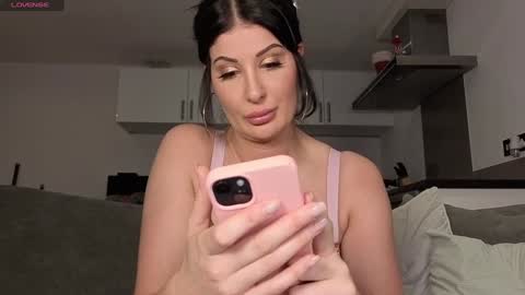 Snapshot of bigboobiebabex chatting on 12.16.25 Kandice Kloss insta kandiceklossofficial online show from 12.16.25