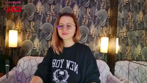 Snapshot of bigboobsarri chatting on 02.25.26 BigBoobsArri online show from 02.25.26