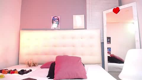 Snapshot of bigbooty_mommy chatting on 12.07.24 Mia online show from 12.07.24