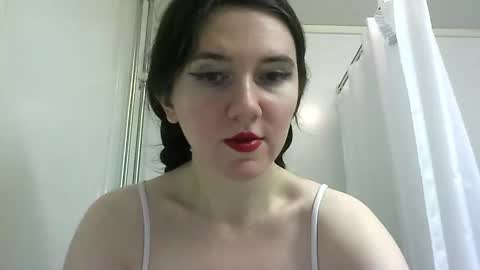 Isabella online show from 10.26.25