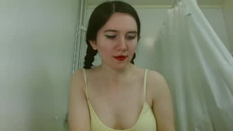 Snapshot of bigbootybunny chatting on 04.19.26 Isabella online show from 04.19.26