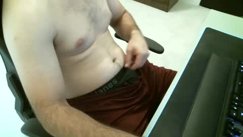 Snapshot of bigboybaggins34 chatting on 11.01.25 bigboybaggins34 online show from 11.01.25