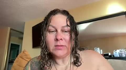 Snapshot of bigbreastsabrina chatting on 06.15.26 BIG BREAST SABRINA online show from 06.15.26