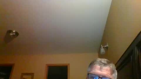 Snapshot of bigbulge794960 chatting on 11.25.25 bigbulge794960 online show from 11.25.25