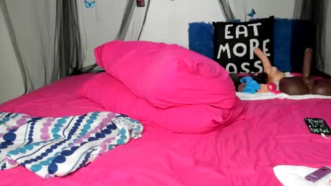 bigbuttsarena online show from 01.02.25