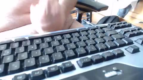 Snapshot of bigcock4u2cme chatting on 11.22.25 bigcock4u2cme online show from 11.22.25