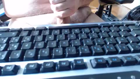 Snapshot of bigcock4u2cme chatting on 11.25.25 bigcock4u2cme online show from 11.25.25