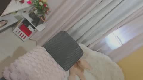 Snapshot of bigcock_yeng chatting on 12.28.24 Yeng online show from 12.28.24