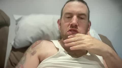 Snapshot of bigcocksuckingslut chatting on 12.31.24 bigcocksuckingslut online show from 12.31.24