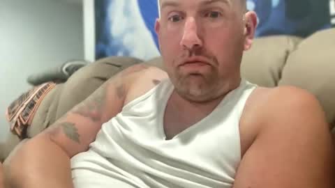 Snapshot of bigcocksuckingslut chatting on 09.09.25 bigcocksuckingslut online show from 09.09.25