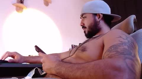 Nate online show from 10.04.25