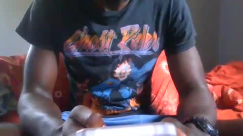 Snapshot of bigdickb917 chatting on 09.18.25 Sir Big dick B online show from 09.18.25