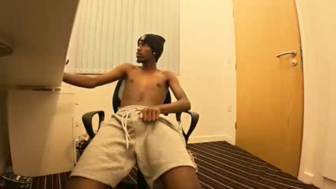 Snapshot of bigdickbandit169 chatting on 01.13.26 bigdickbandit169 online show from 01.13.26