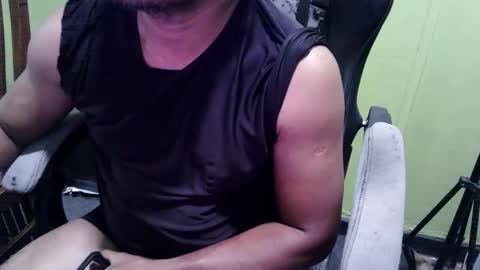 Snapshot of bigdickguyaux chatting on 04.02.26 bigdickguyaux online show from 04.02.26