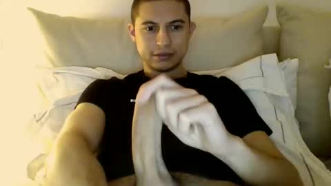 Snapshot of bigdickkkk2035 chatting on 02.09.25 Big online show from 02.09.25