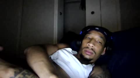 Snapshot of bigdickmarixxx chatting on 10.06.25 bigdickmarixxx online show from 10.06.25